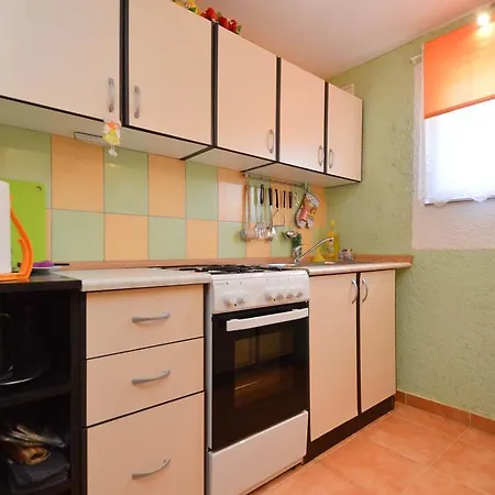 Two-bedroom In Pavicini/istrien 27314 Lejlighed