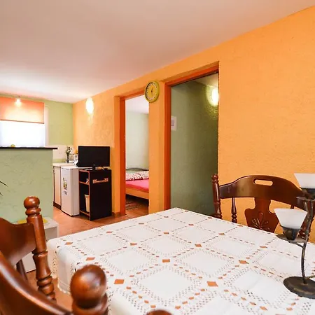 Lejlighed Two-bedroom In Pavicini/istrien 27314