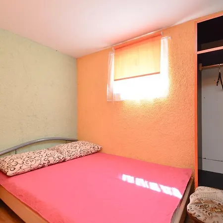 Two-bedroom In Pavicini/istrien 27314 Pavicini